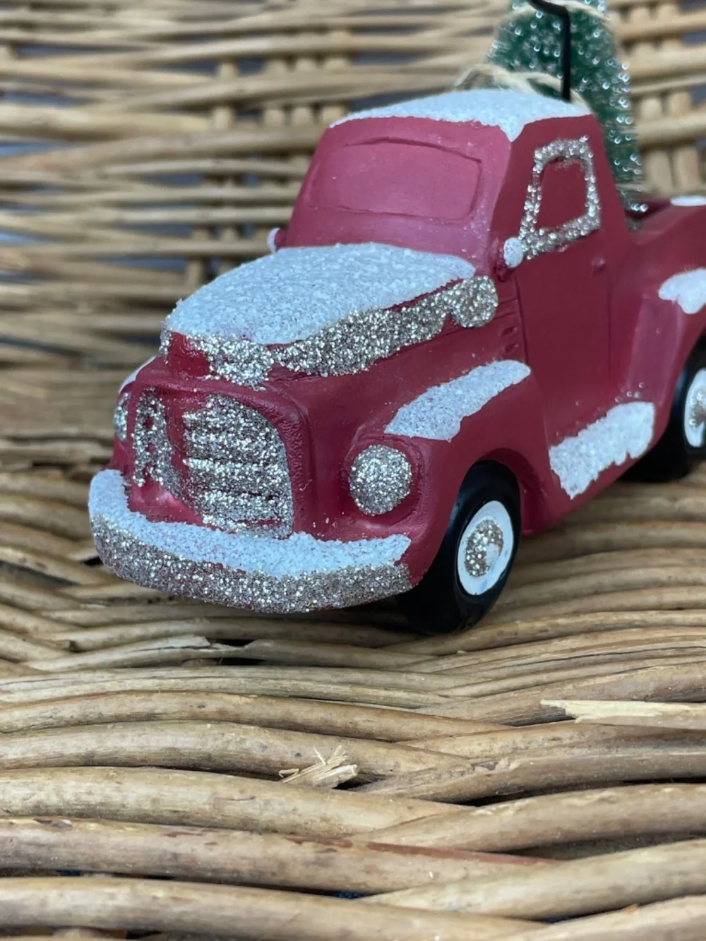 Vintage Christmas - Ceramic Red Pick-up Truck With Tree Photo Holder